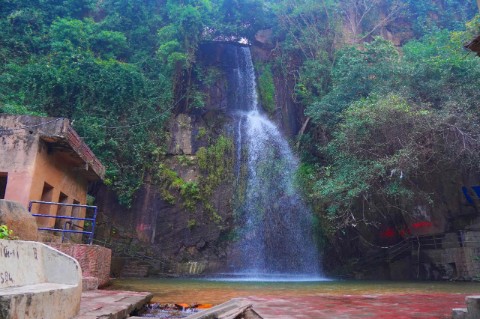 Kakolat Waterfall